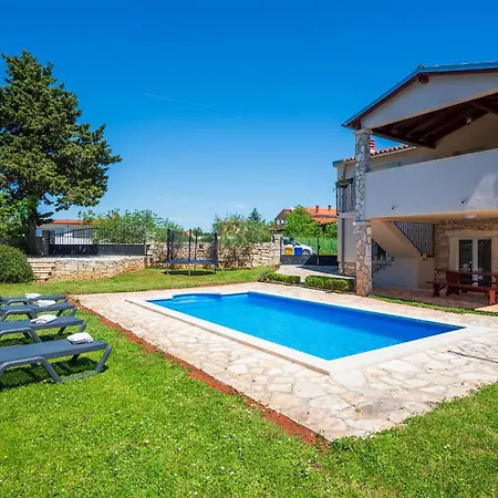 Ferienhaus With A Fireplace 203 Vodnjan